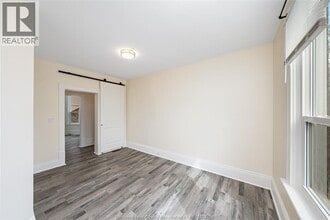 282 Wellington St in Sarnia, ON - Building Photo - Building Photo