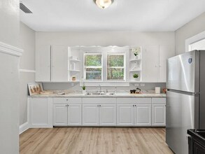 5518 Alta St in Jacksonville, FL - Building Photo - Building Photo