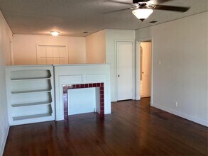 2240 Bonnie Brae Ave in Fort Worth, TX - Building Photo - Building Photo