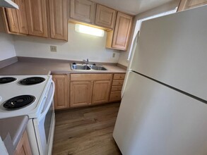 8328 Comanche Rd NE-Unit -Apt 12 in Albuquerque, NM - Building Photo - Building Photo