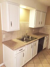 800 Kimberly St in Georgetown, TX - Building Photo - Building Photo