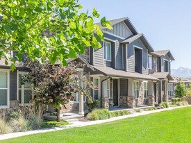 San Tropez Apartments & Townhomes in South Jordan, UT - Building Photo