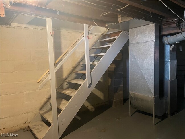 property at 372 Campbell St