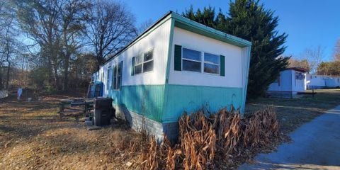 8364 Cedar St in Connelly Springs, NC - Building Photo