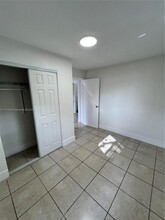 2580 NE 182nd Terrace in North Miami Beach, FL - Building Photo - Building Photo