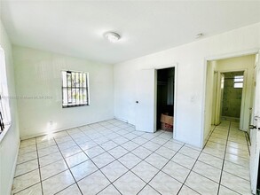 5243 NW 11th Ave in Miami, FL - Building Photo - Building Photo