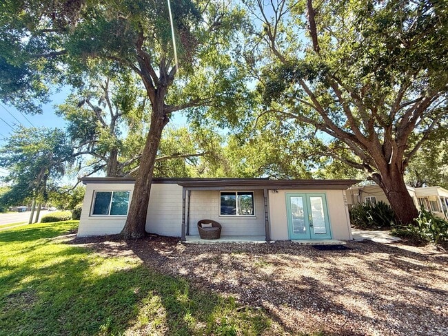 property at 2630 Lafayette Ave