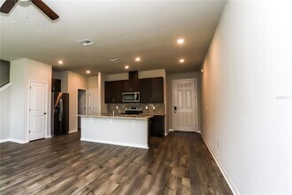 1816 Woodleaf Hammock Ct in Bradenton, FL - Foto de edificio - Building Photo