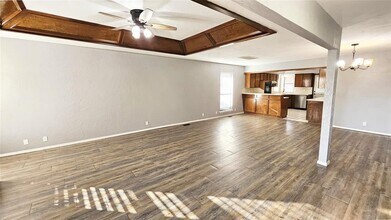 9005 Tracy Dr in Oklahoma City, OK - Building Photo - Building Photo