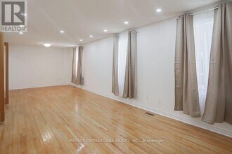 87 Woodriver St in Richmond Hill, ON - Building Photo - Building Photo