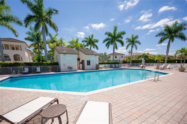 11403 NW 89th St, Unit 212 in Doral, FL - Building Photo - Building Photo