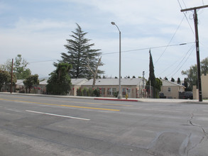 Vista Del Valle in San Fernando, CA - Building Photo - Building Photo