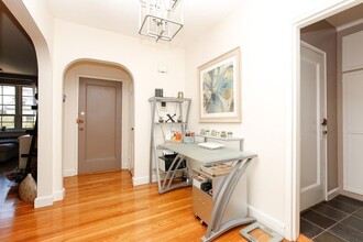 341 Tappan St, Unit 6 in Brookline, MA - Building Photo - Building Photo