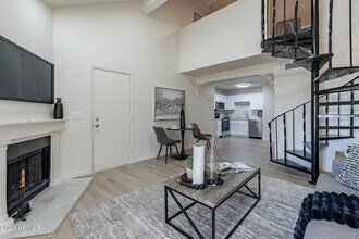 4901 S Calle Los Cerros Dr in Tempe, AZ - Building Photo - Building Photo