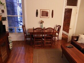 2832 N Calvert St in Baltimore, MD - Building Photo - Building Photo