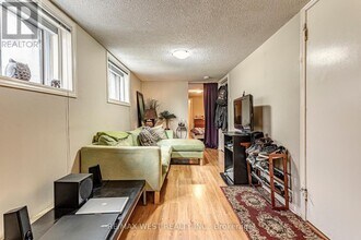 187-187 High Park Ave in Toronto, ON - Building Photo - Building Photo