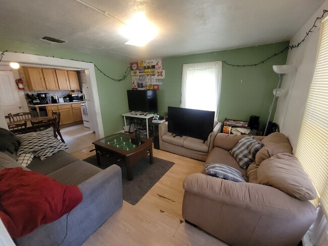 239 Chippewa St in Eau Claire, WI - Building Photo - Building Photo