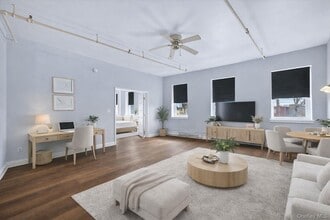 23 W Main St in Middletown, NY - Building Photo - Building Photo