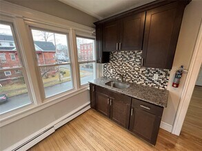 132 Franklin St in Poughkeepsie, NY - Building Photo - Building Photo