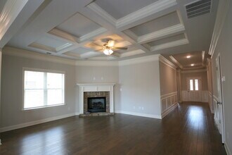 7921 Gabriela Dr NW in Huntsville, AL - Building Photo - Building Photo