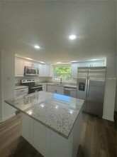 1539 Roselawn St SW in Winter Haven, FL - Foto de edificio - Building Photo