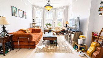 23-12 41st St in Queens, NY - Building Photo