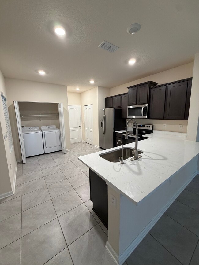 9507 Star Dr in Jacksonville, FL - Building Photo - Building Photo