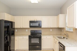 1604 Thornwick Trace in Stockbridge, GA - Building Photo - Building Photo