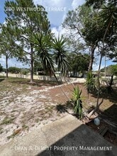 200 Westwood Terrace N in St. Petersburg, FL - Building Photo - Building Photo