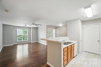 9849 Campus Walk Ln, Unit M in Charlotte, NC - Building Photo - Building Photo