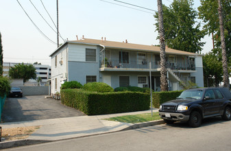 5757 Halbrent Ave in Van Nuys, CA - Building Photo - Building Photo