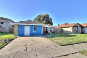 6121 Angus Dr in Corpus Christi, TX - Building Photo - Building Photo