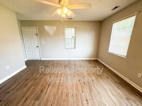 206 E Watson St in Selma, NC - Building Photo - Building Photo