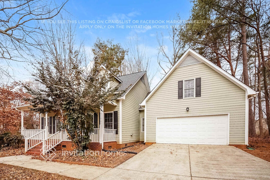 19808 Coachmans Trace in Cornelius, NC - Building Photo