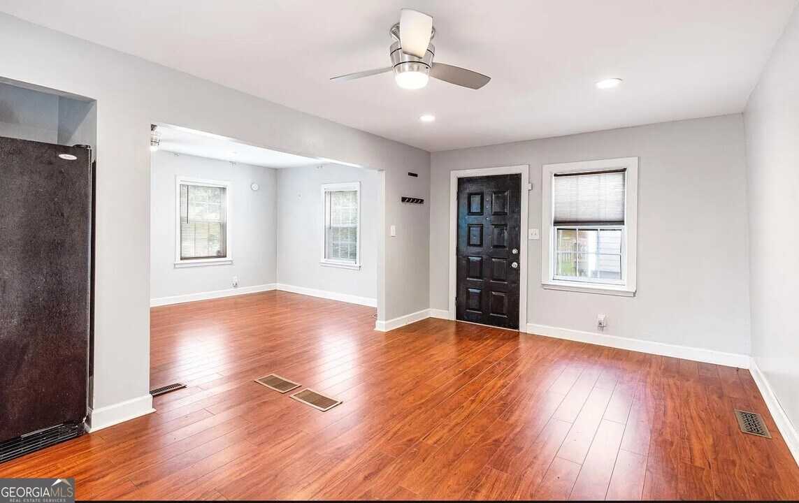 1143 United Ave SE in Atlanta, GA - Building Photo