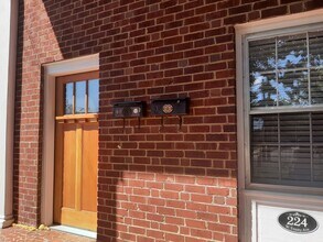 224 W Trinity Ave in Durham, NC - Building Photo - Building Photo