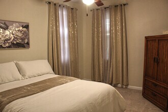 353 Southgate Dr in Locust Grove, GA - Building Photo - Building Photo