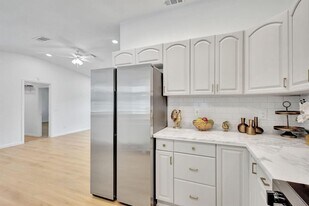 9312 Pinion Dr in Wellington, FL - Building Photo