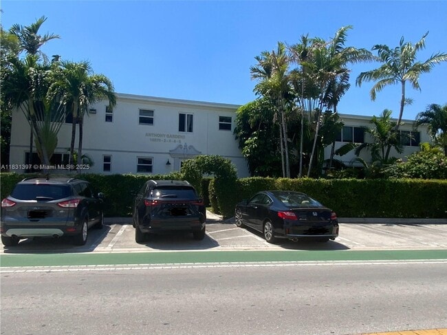 property at 10074 E Bay Harbor Dr