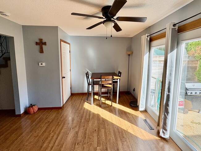 2916 Youngdale Ave, Unit Unit B in La crosse, WI - Building Photo - Building Photo