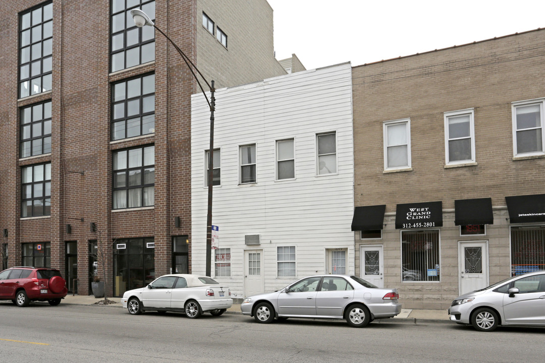 1849 W Grand in Chicago, IL - Building Photo