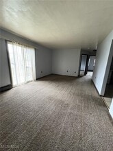 271 Folsom St NW in Warren, OH - Building Photo - Building Photo