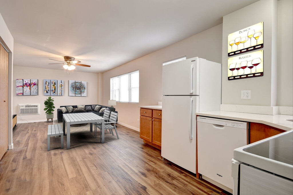 4747 Place Apartments Cicero, IL Apartments For Rent