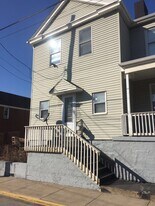 3569 Washington Ave in Finleyville, PA - Building Photo