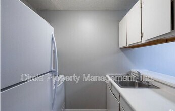 4033 Hunters Ridge Dr SW in Huntsville, AL - Foto de edificio - Building Photo