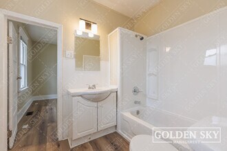 2440 S Hoyt Ave in Muncie, IN - Building Photo - Building Photo