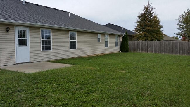 5002 Hatteras Dr in Columbia, MO - Building Photo - Building Photo