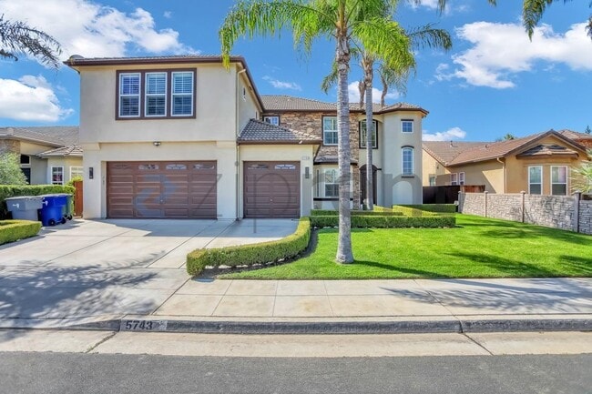 property at 5743 W Chennault Ave