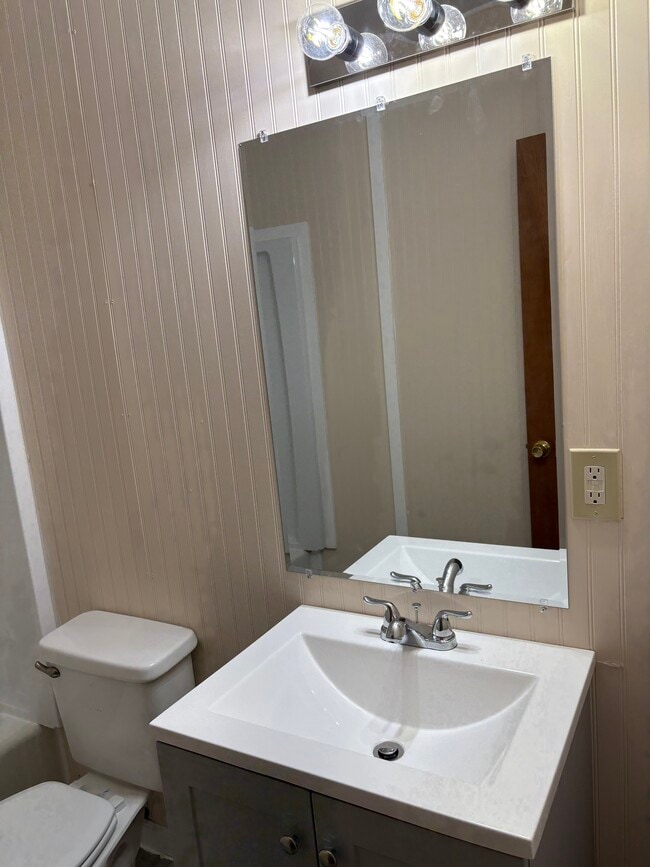 5713 Norledge Ave in Kansas City, MO - Building Photo - Building Photo