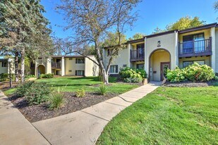 McCormick Commons in Madison, WI - Building Photo